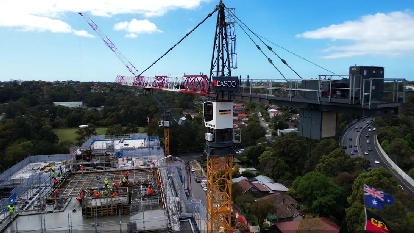 Final Building Tops Out at Willoughby Grounds